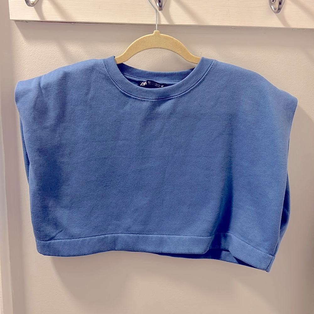 Zara boxy sweatshirt, New without tags, never worn